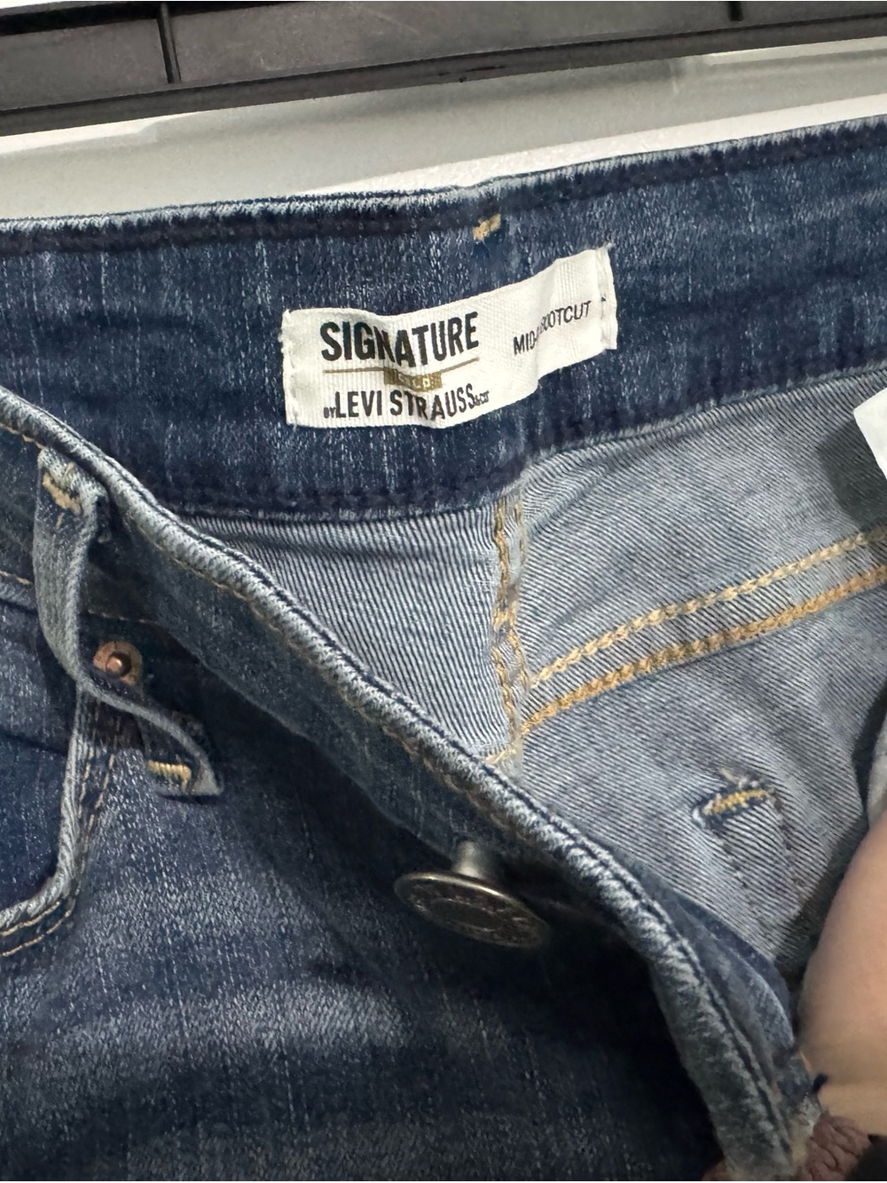 Bundle of Signature by Levi Strauss Women’s Blue Bootcut Jeans - Picture 9 of 11
